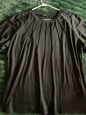 Zanzea Black Short Sleeve Pleated Tee with Eyelet Shoulders